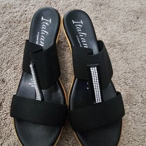 Trac Black Sandals with Rhinestone Embellishment Never Worn Sz 8.5